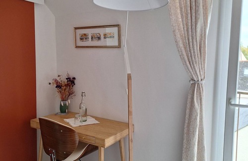 Nantes Erdre Bed & Breakfast | Bed and breakfast, Beaujoire district, Parc des Expositions, Parc Floral