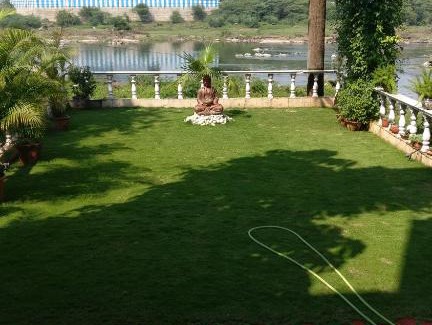 Koregaon Park House | Bed and Breakfast In 5bhk Koregaon Park