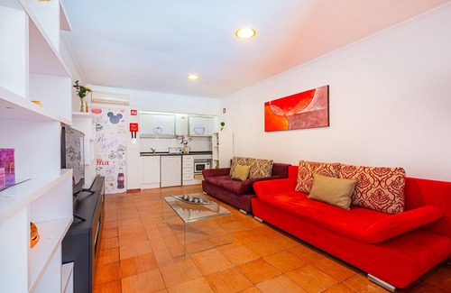 Montechoro Apartment | Bed Apt w/Sea View, Pool & Gym – Albufeira
