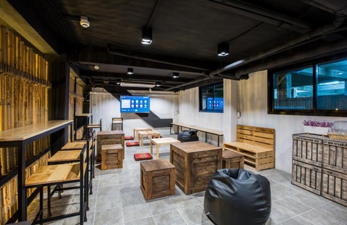 Phahonyothin Hostel | Bed to Bangkok