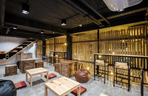 Phahonyothin Hostel | Bed to Bangkok