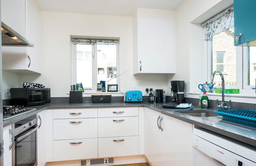 Cirencester House | Bee Cottage (HM75) Lower Mill Estate The Cotswolds