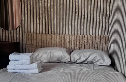 Garni House | Bee Planet Guest House