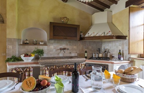 San Casciano dei Bagni Apartment | BEECH Apartment for 5 people in a farmhouse with swimming pool