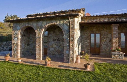 San Casciano dei Bagni Apartment | BEECH Apartment for 5 people in a farmhouse with swimming pool