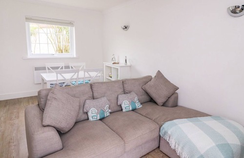 Aberporth Cottage | BEECH TREE COTTAGE, family friendly, with a garden in Aberporth