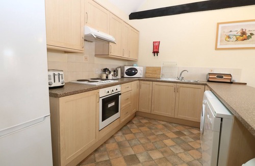 Wood Norton Cottage | BEECHWOOD, family friendly, character holiday cottage in Wood Norton