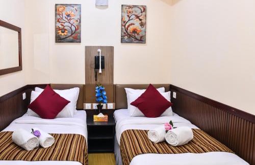 Male Hotel | Beehive Central