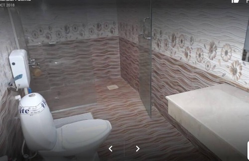 Miandam Hotel | Behrain Continental Hotel