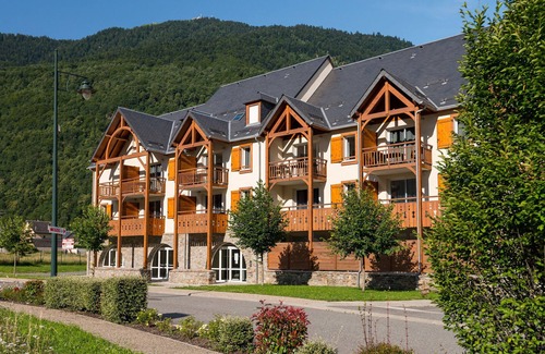 Saint-Mamet Condo | Bel appartement spacieux 6p | Accès Gym + piscine