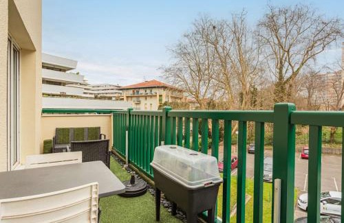 Anglet Apartment | Bel Apt Moderne, 1 Chambre, Balcon, Ascenseur, Parking, Proche Commerces, 10 min Plages - FR-1-3-521