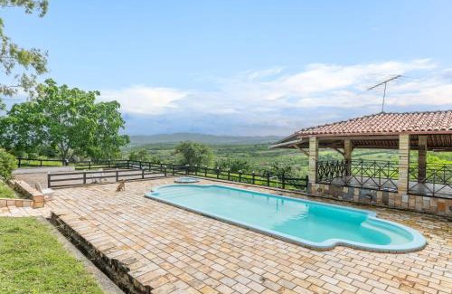 Saire House | Bela Casa com Piscina-5 Quartos-SH106D