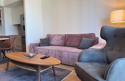 Sarajevska Apartment | Belgrade Waterfront - River View Apartment with Breakfast and Parking included.