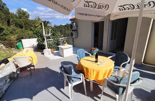 Okuklje Apartment | Belin Mljet - Studio Apartment with Terrace and Sea View