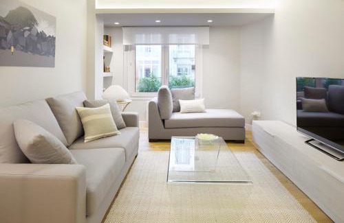 San Sebastian Centro Apartment | Bella Easo 2 by FeelFree Rentals