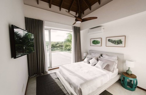 Yarary - Cap Cana Villa | Bella Luna: Contemporary villa w/ private garden, staff, pool & golf cart