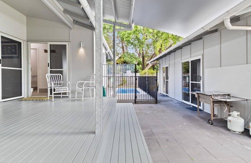 Point Lookout House | Bella on Boreen by Discover Stradbroke, 4 bed, 2 bath, contemporary beach house