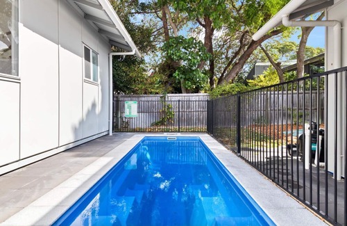 Point Lookout House | Bella on Boreen by Discover Stradbroke, 4 bed, 2 bath, contemporary beach house
