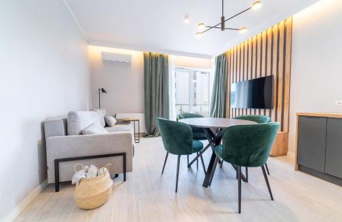 Ilawa Apartment | Bella Vista - 3pok, 5 łóżek, centrum, parking, winda, widok na rzekę, Netflix