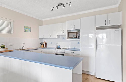 Shoal Bay Apartment | Bella Vista, Unit 10/19 Shoal Bay Road - Vibrant, modern unit with Shoal Bay views