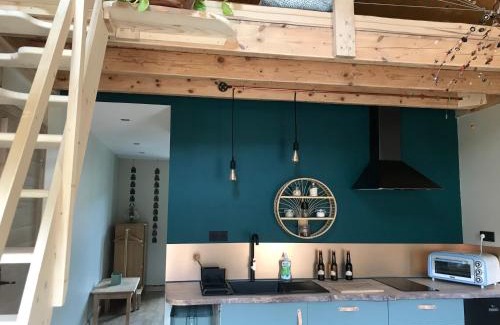 Theys Apartment | Belladone Guest House theys Les 7 Laux