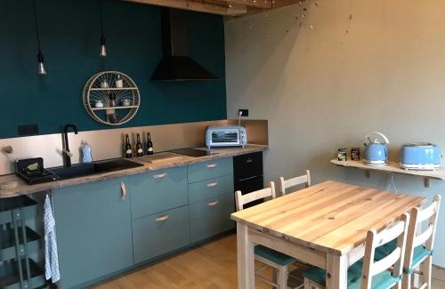 Theys Apartment | Belladone Guest House theys Les 7 Laux