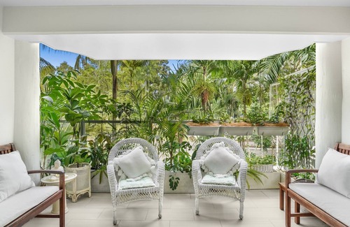 Palm Cove Apartment | Belle Escapes Drift Beachfront Resort Suite 2202
