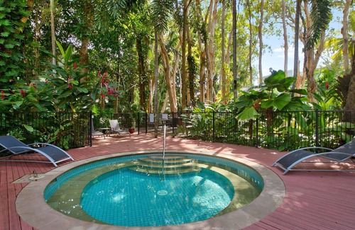 Palm Cove Apartment | Belle Escapes Drift Beachfront Resort Suite 2202