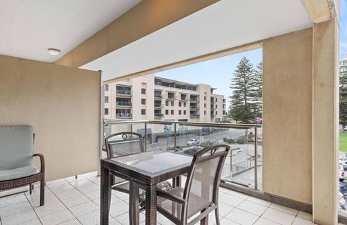 Glenelg Apartment | Belle Escapes - Glenelg Shores Studio