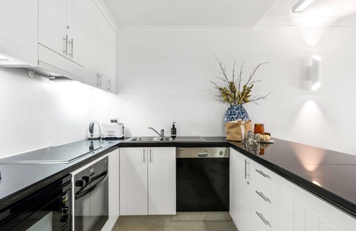 Palm Cove Apartment | Belle Escapes Luxury Pool View Suite 42 Alamanda