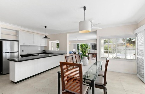 Palm Cove Apartment | Belle Escapes Oceanview Suite 48 with Private Pool Alamanda Resort Palm Cove