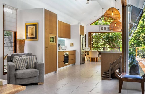 Palm Cove Villa | Belle Escpaes Reef Villa Palm Cove