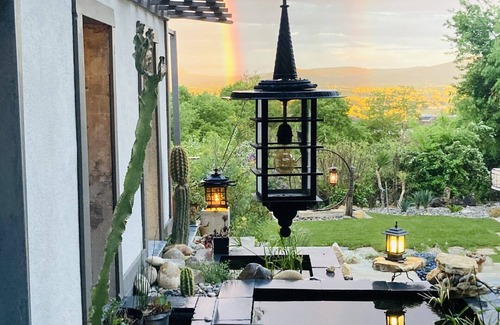Cadenet House | Belle Maison Avec Vue. Jardin et Piscine
