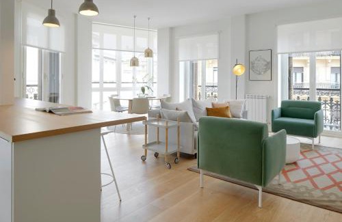 San Sebastian Centro Apartment | Belle Sebastian by FeelFree Rentals