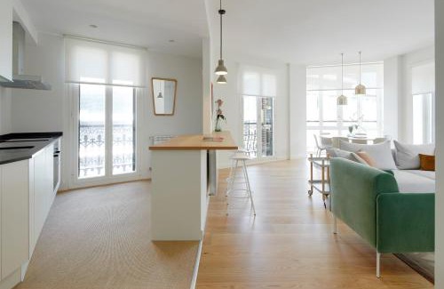 San Sebastian Centro Apartment | Belle Sebastian by FeelFree Rentals