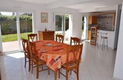Tregastel Villa | Belle villa 3 étoiles avec terrasse ensoleillée et protégée à TREGASTEL - Ref 63