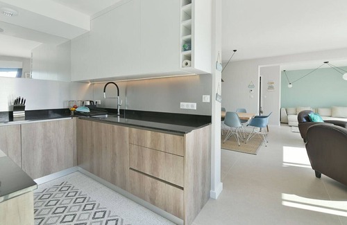 Batz-sur-Mer Villa | Belle Villa Rénovée, 5 Chambres, Plage à Pied, Tennis, Jardin