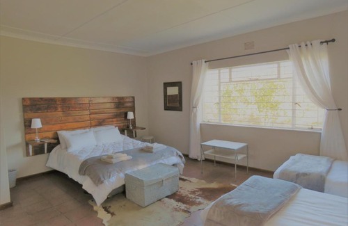 Uniondale House | Belle-Vue Farm Accommodation