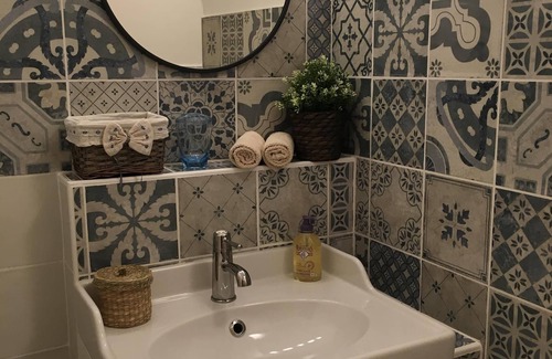 Bize-Minervois House | BelleBize - Romantic French Stone House; RIVER BATHING