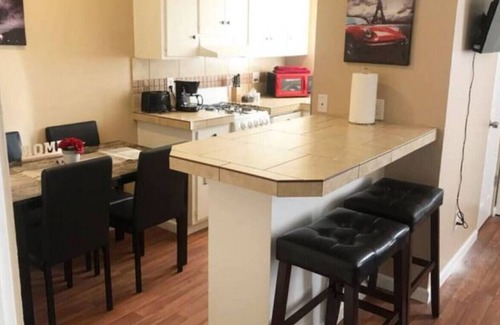 Midtown Condo | Bellevue B · Bright And Comfortable Apartment in Central Tucson