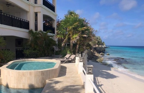 Belnem Apartment | Bellevue Luxury Oceanfront apartment with private beach