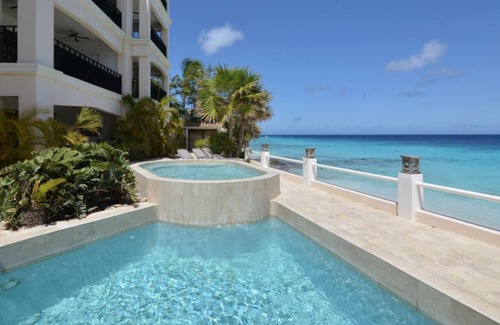 Belnem Apartment | Bellevue Luxury Oceanfront apartment with private beach
