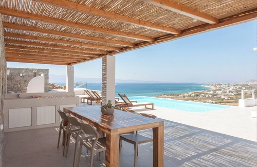 Maragas Villa | Bellevue Villa One - enjoy the 130sqm villa and the view over the infinity pool!