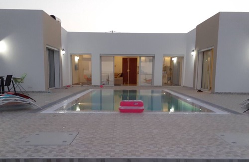Djerba Midun Villa | Bellle U-shaped villa with swimming pool not overlooked