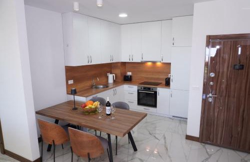 Burtaisi Apartment | Belvedere at Emerald Residence