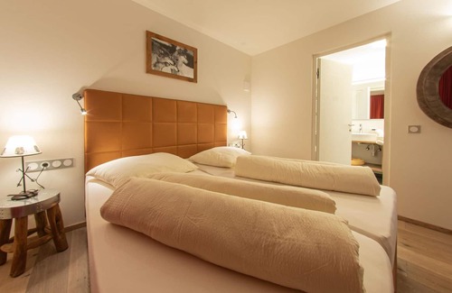 Mareo Apartment | Belvilla by OYO Cortina- Lux Alpine