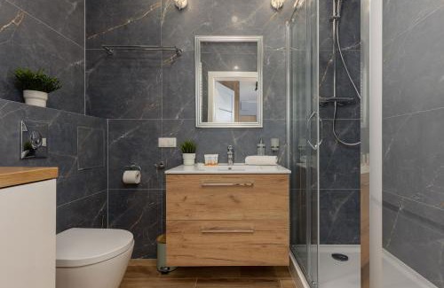 Gorce Apartment | Bemowo Górczewska Apartment by Noclegi Renters