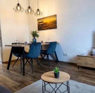 Wiesbaden Apartment | BeMyGuest - 3 Zimmer Maisonette - Zentral - Klimaanlage - Aufzug