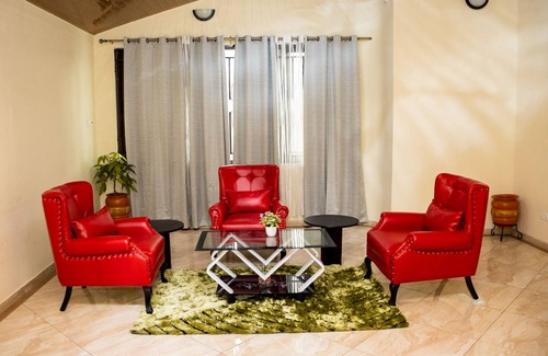 Accra Hotel | Ben and Moons Lodge and Event Center