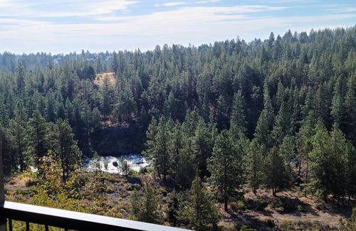 Century West Condo | Bend Condo Overlooking the Deschutes River - Beautiful Views!